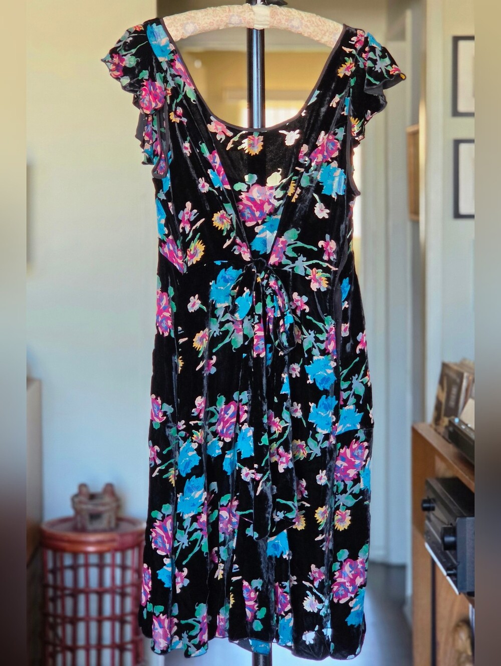 Johnny Was 4 Love And LibertybBlack Floral Velvet Tie-Waist Dress